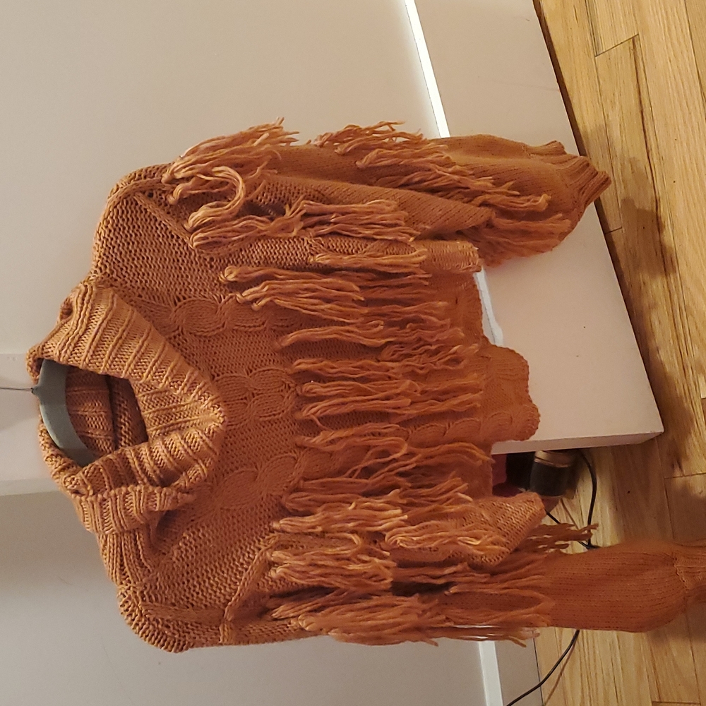 Plus size cropped sweater